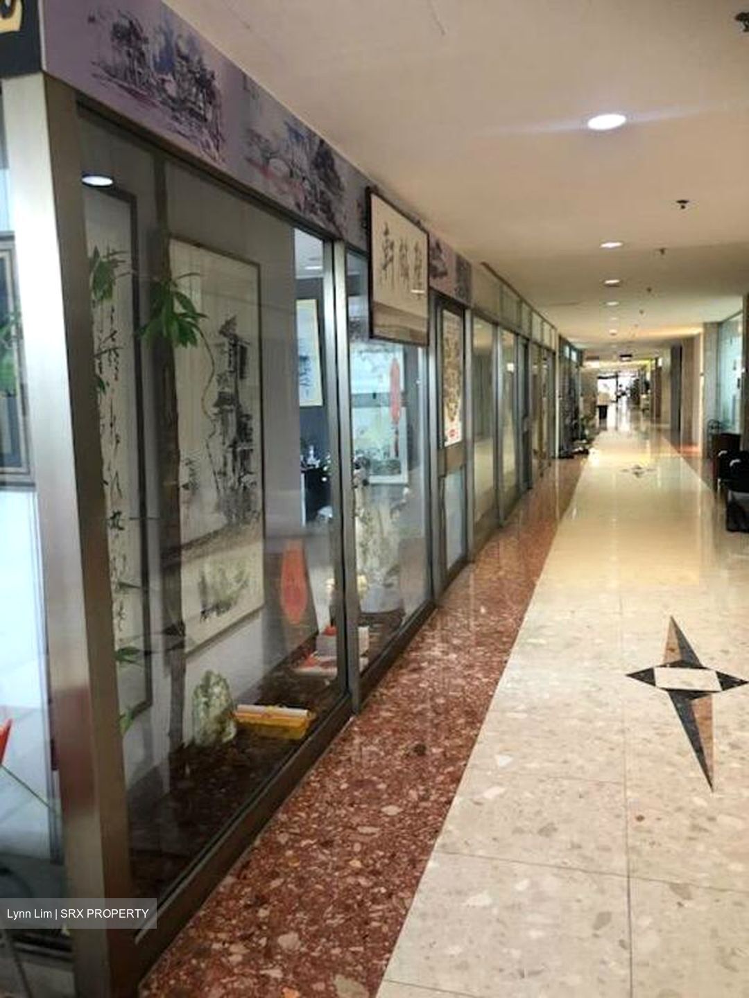 High Street Centre (D6), Retail #466701091